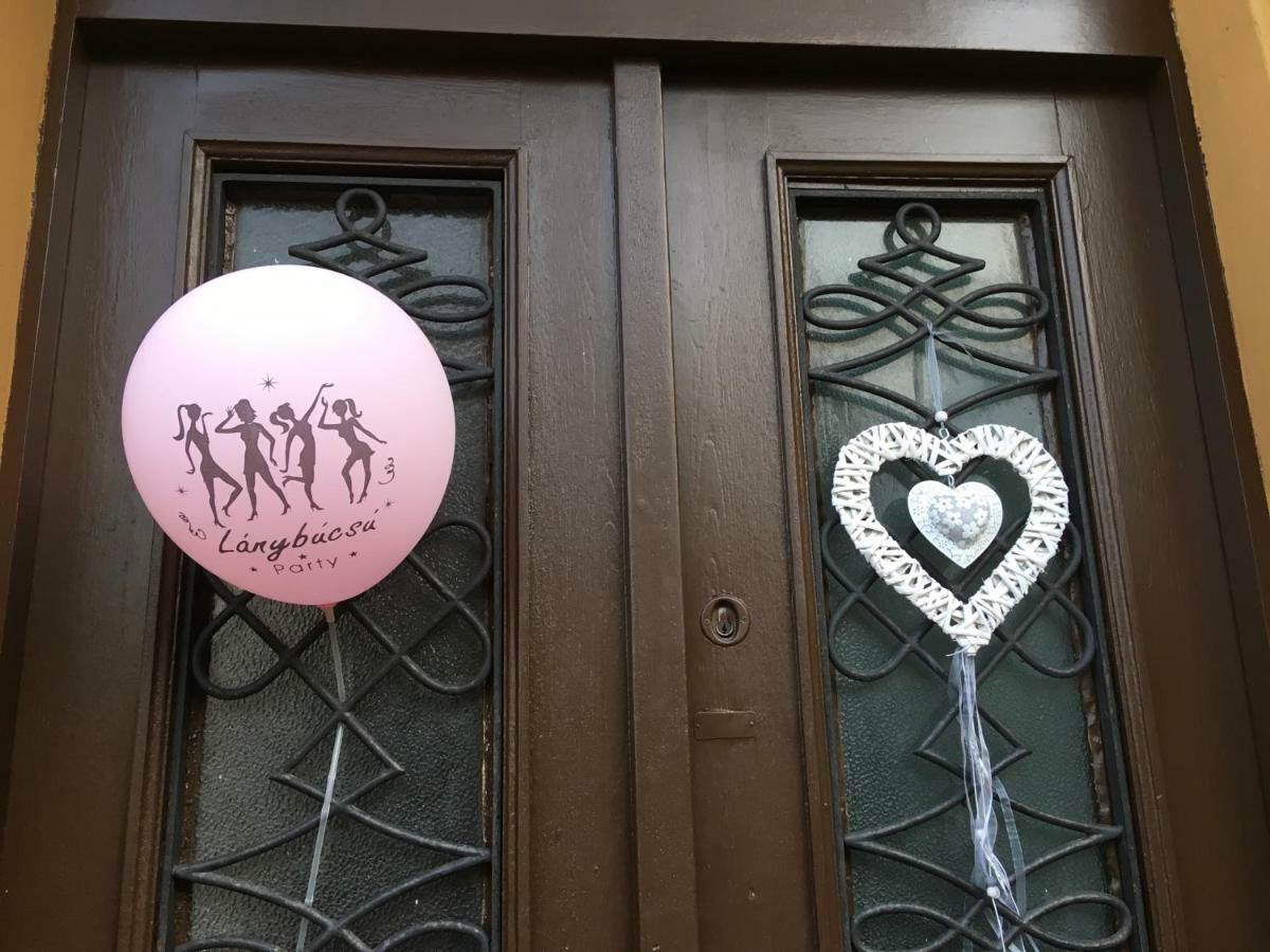 埃格尔Katus Apartman公寓 外观 照片